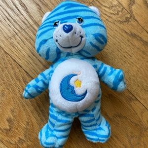 Small bedtime care bear